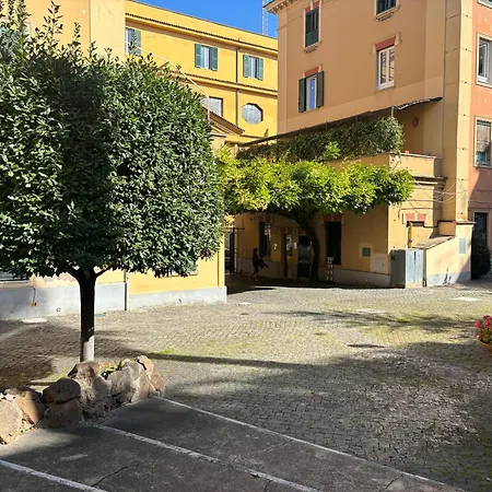 Vaticano Apartment-2